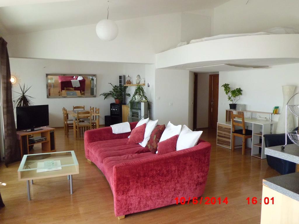 Apartments Viskovic Макарска Стая снимка