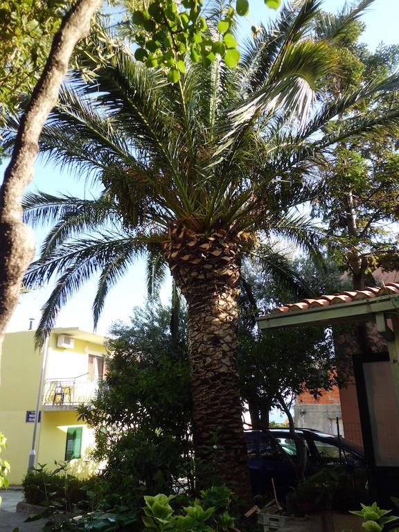 Apartments Viskovic Макарска Екстериор снимка