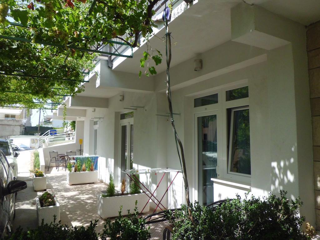 Apartments Viskovic Макарска Екстериор снимка