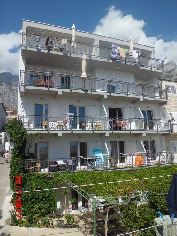 Apartments Viskovic Макарска Екстериор снимка