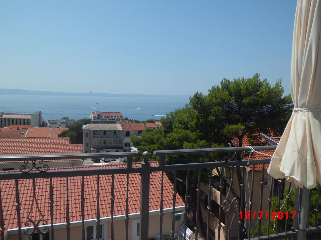 Apartments Viskovic Макарска Екстериор снимка
