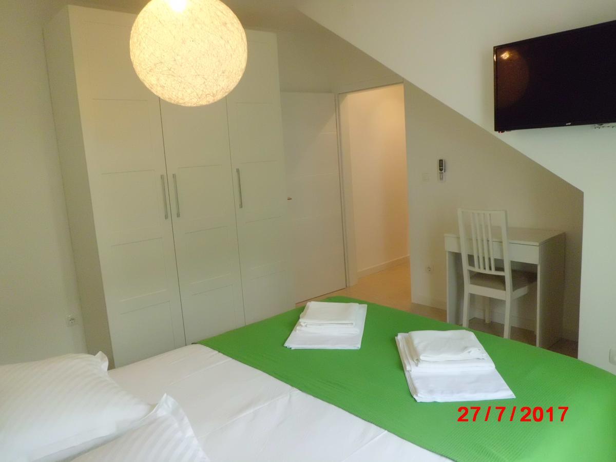 Apartments Viskovic Макарска Екстериор снимка