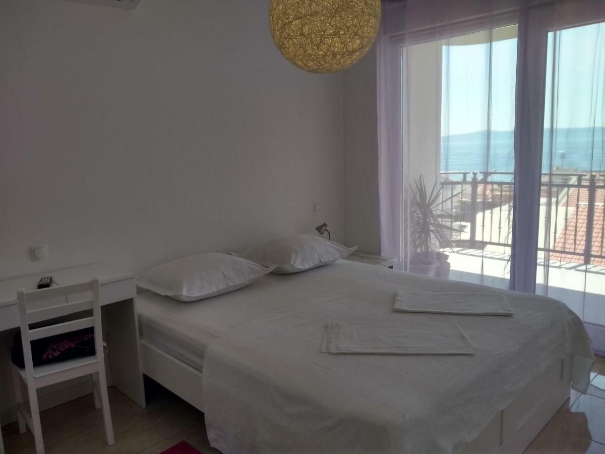 Apartments Viskovic Макарска Екстериор снимка