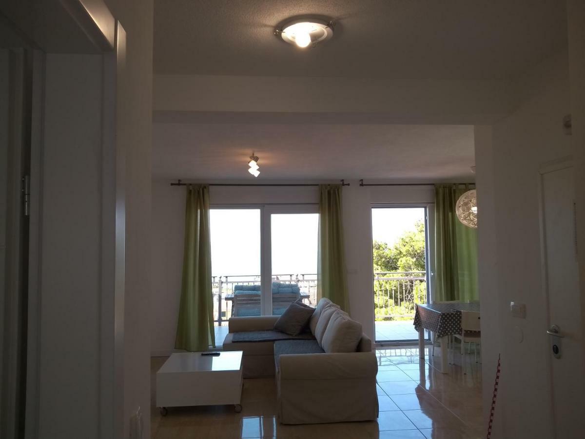 Apartments Viskovic Макарска Екстериор снимка